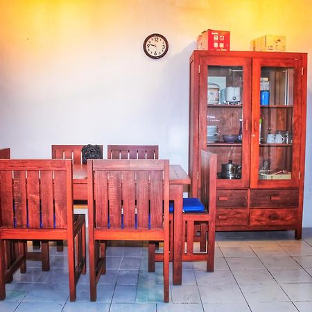 Kj Purple House Senggigi Apartamento Exterior foto