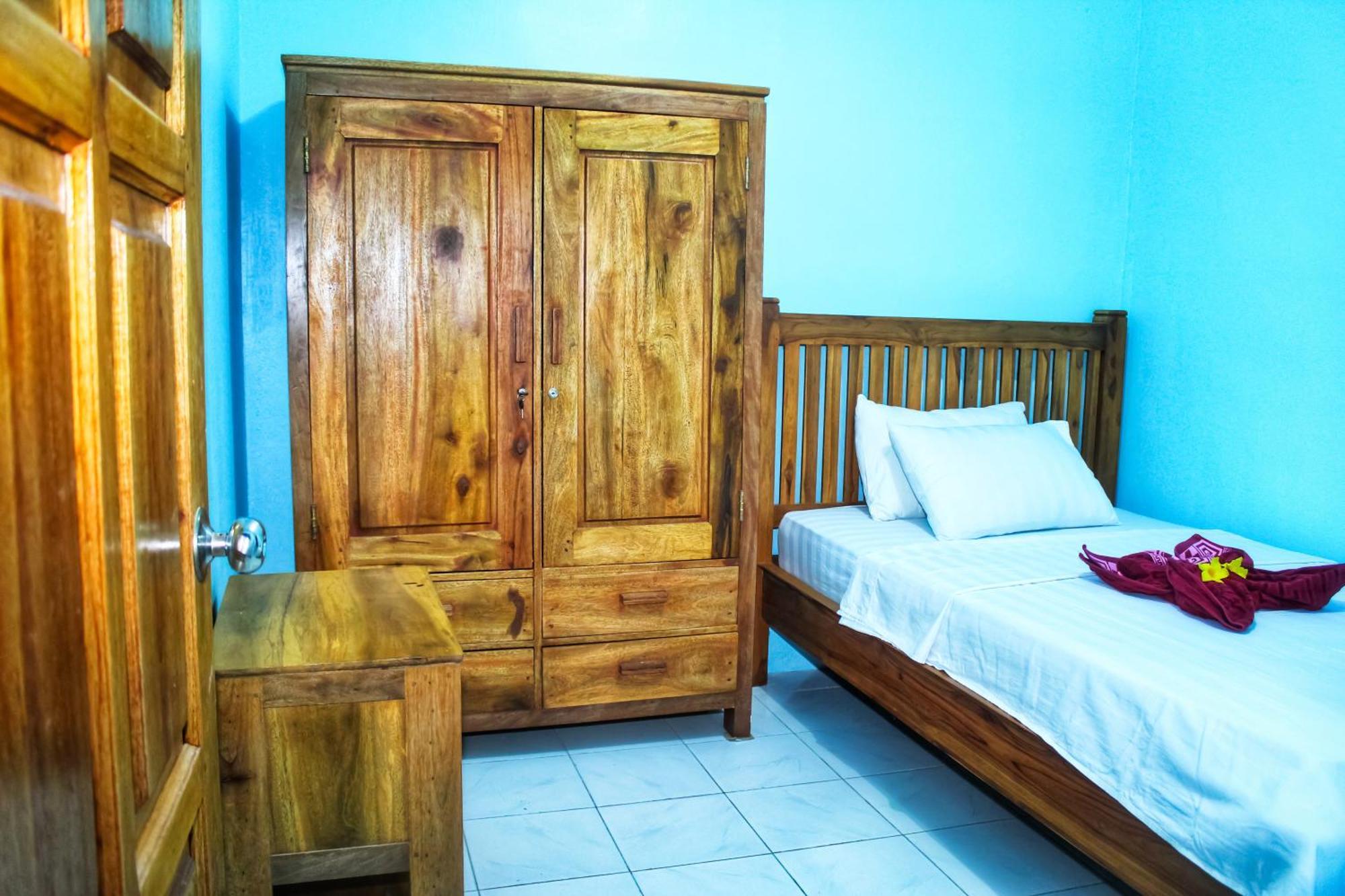 Kj Purple House Senggigi Apartamento Exterior foto